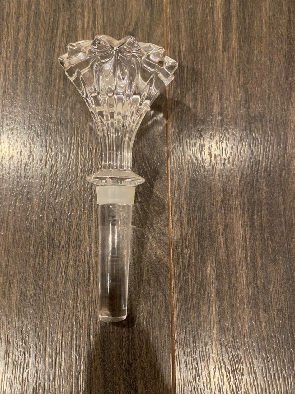 Crystal Fan-Top Bottle Stopper - Clear